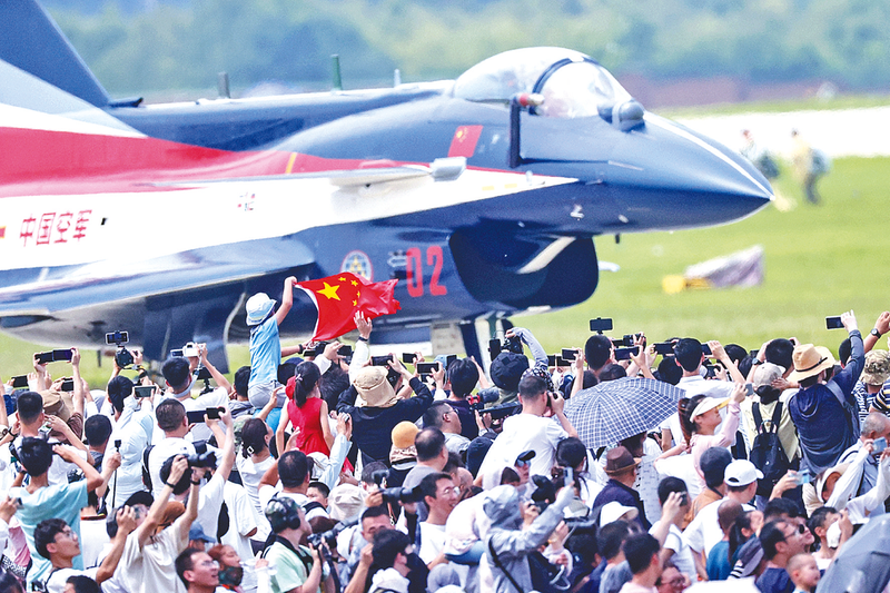 男生狂操女91长春航空展迎来首个公众日